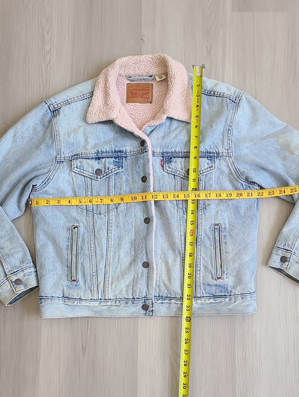 Levi's Light Wash Blue Denim Sherpa Jacket Pink Shearling Large Women's Winter - Picture 4 of 9